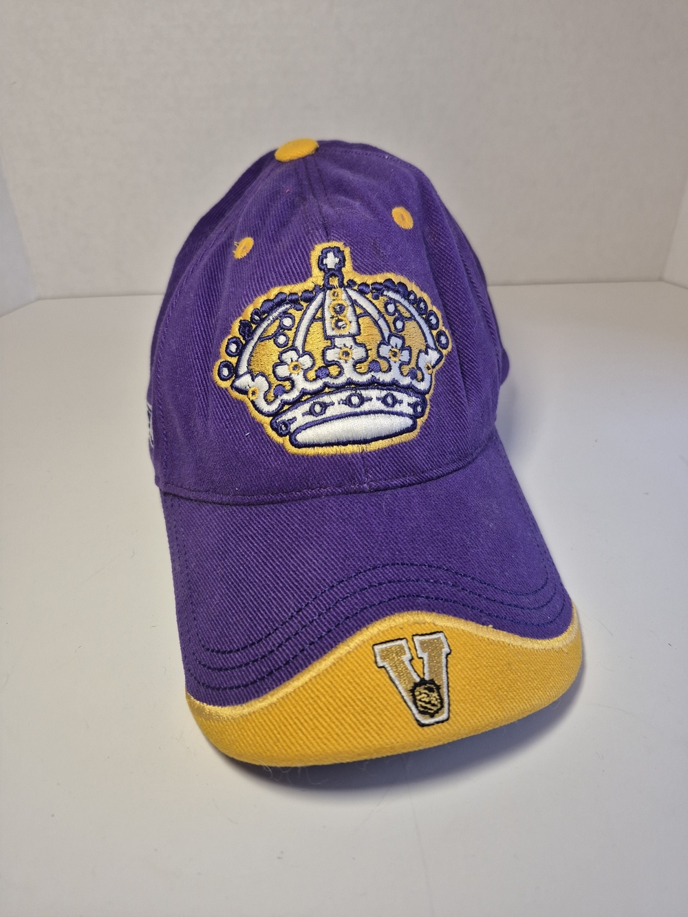 L.A. Kings Hat Purple NHL Vintage Hockey Adjustable Strap Baseball Cap Vintage